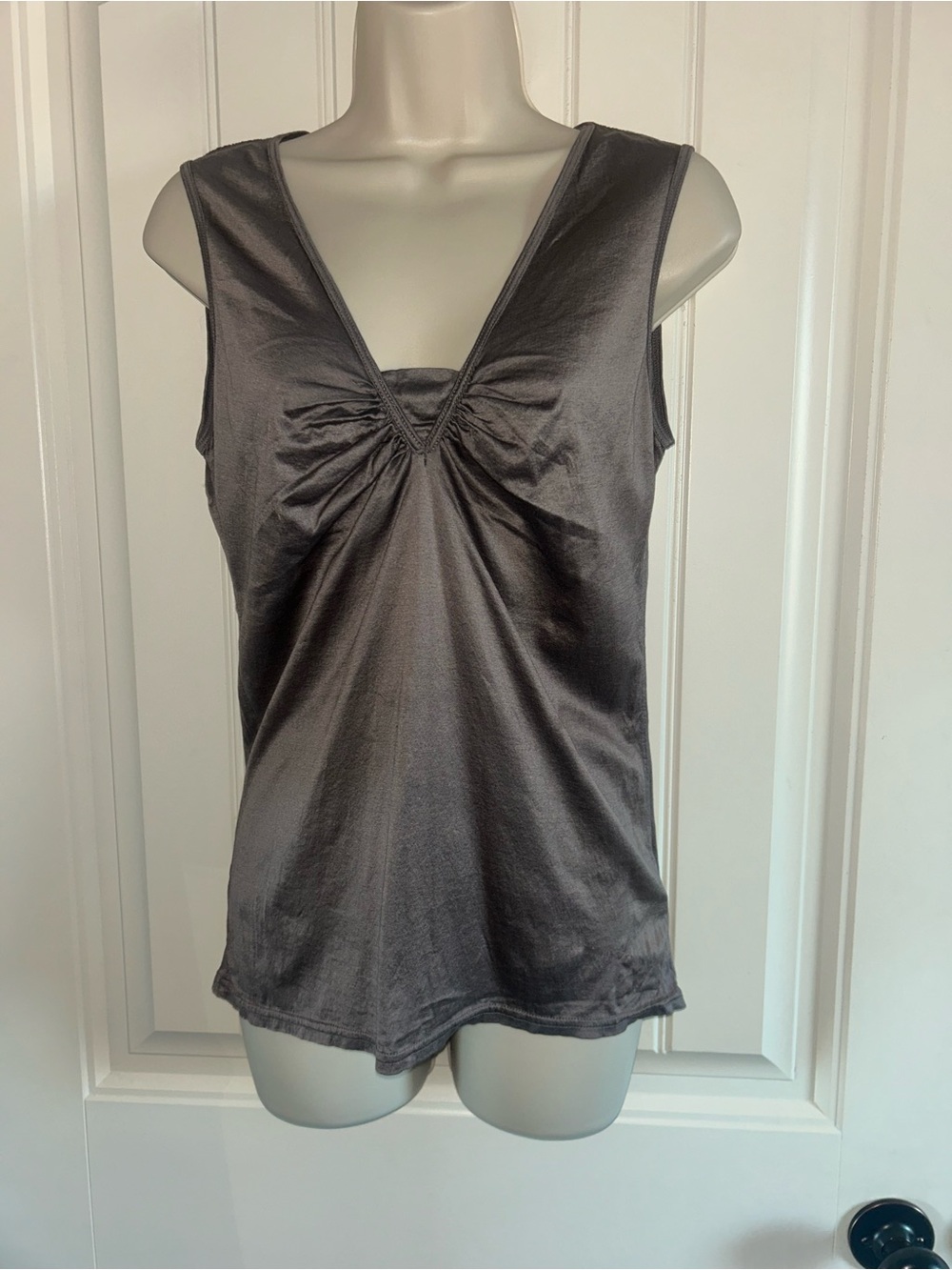 NEW Hard Tail Shine Charcoal Gray V-Neck Ruched Tank Sz L